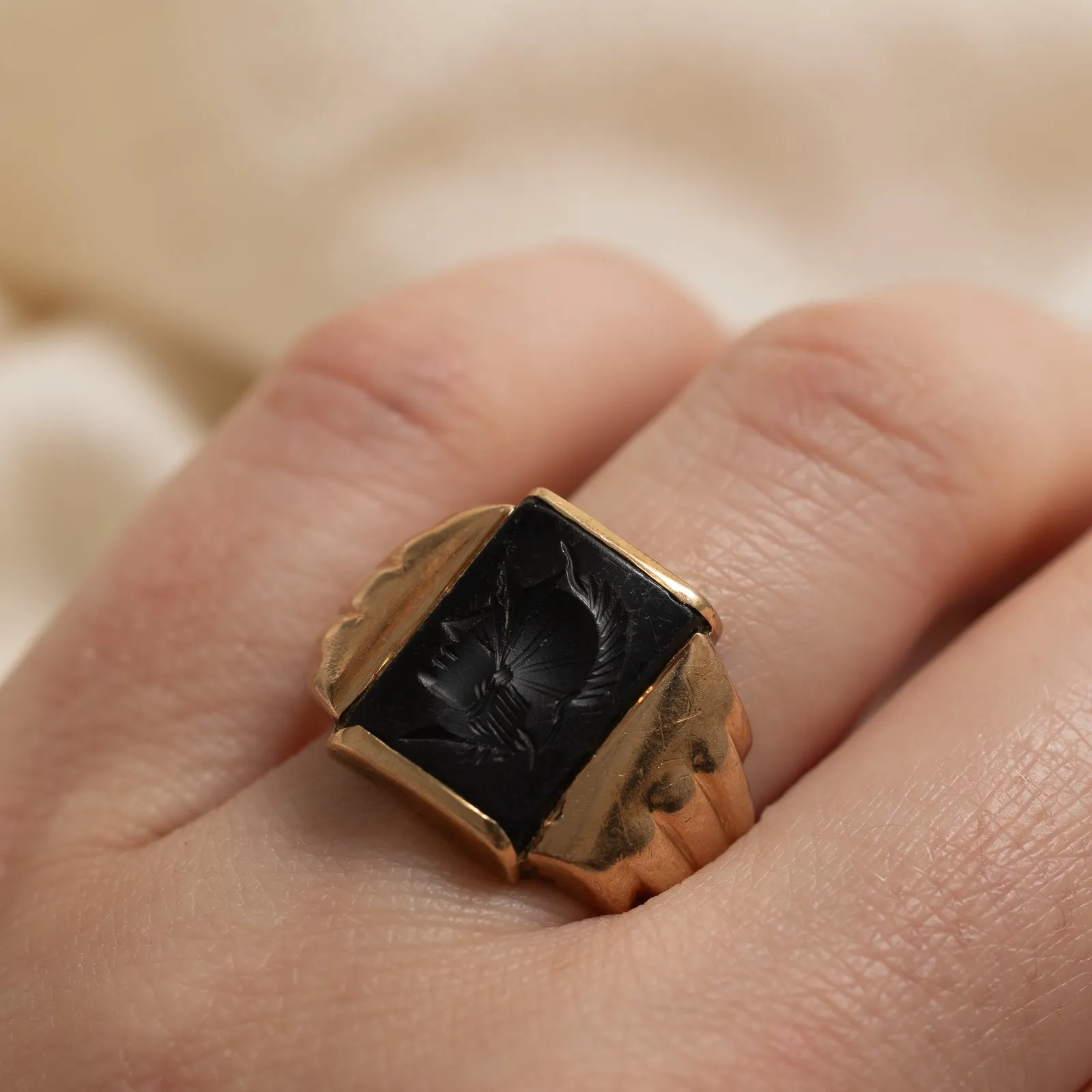 10K Intaglio Onyx Signet Ring | 2.00ct | SZ 9.25