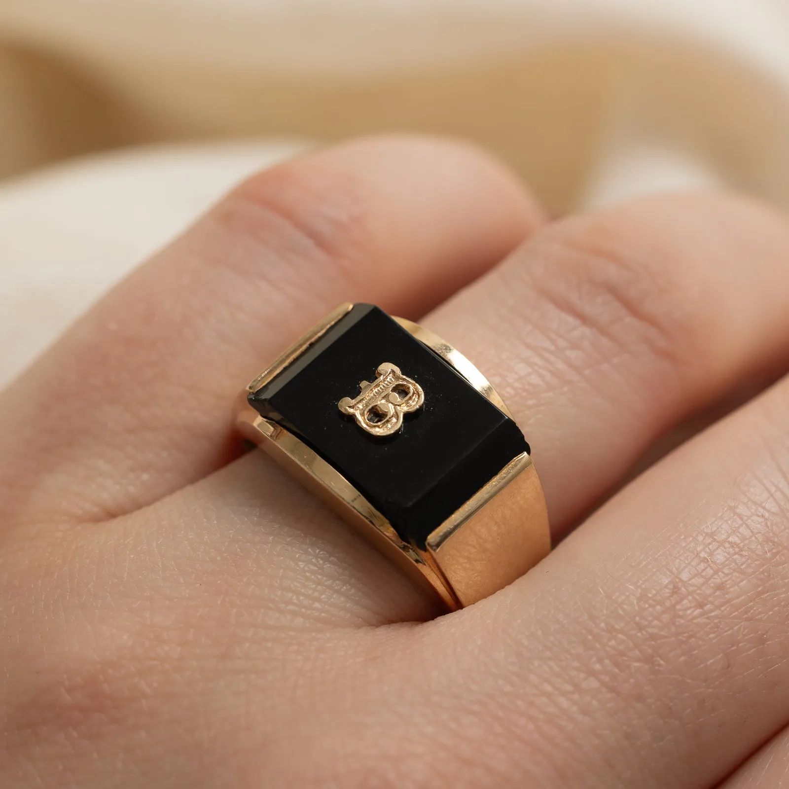 10K Onyx 'B' Initial Signet Ring | 3.00ct | SZ 9.25