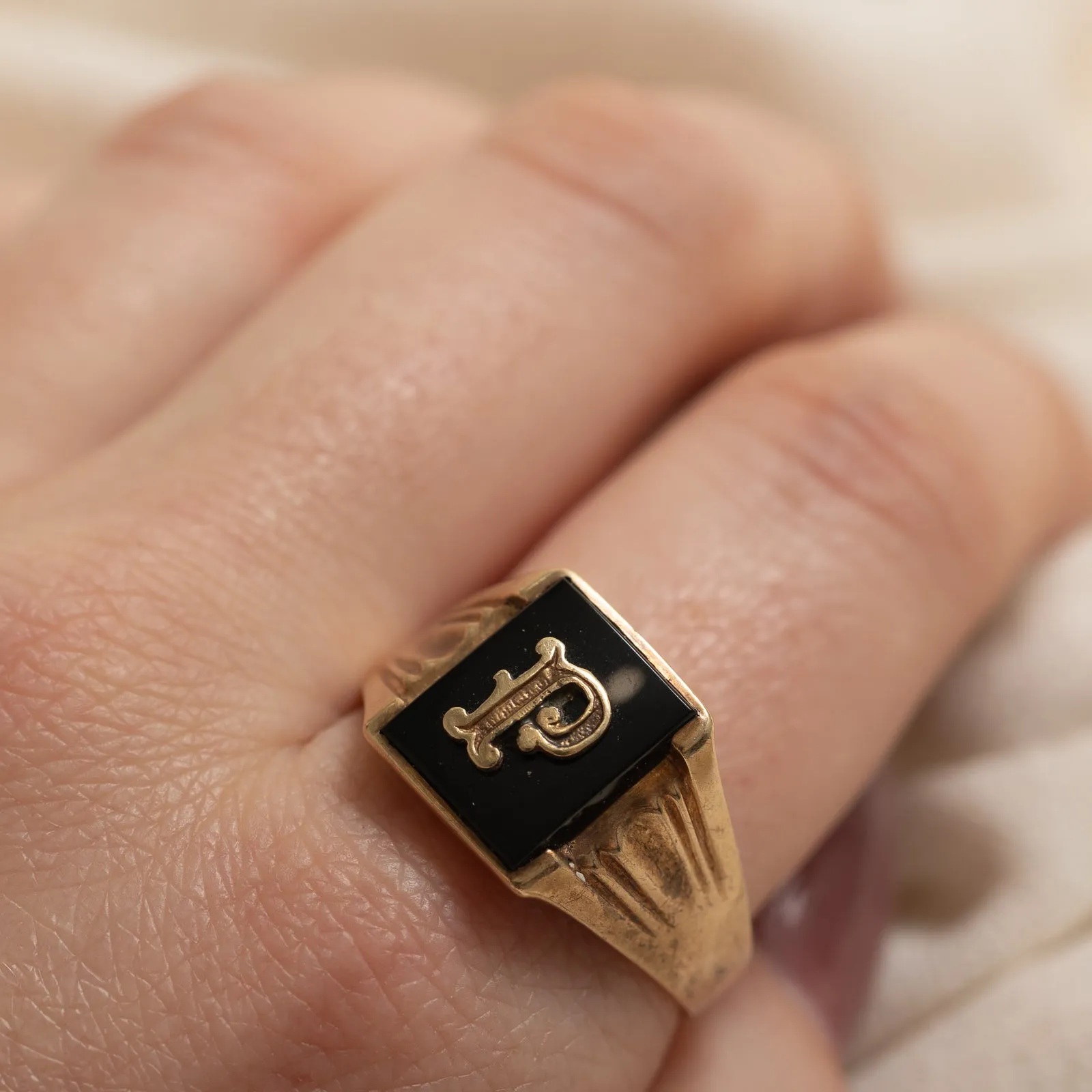 10K Onyx 'P' Initial Signet Ring | 1.70ct | SZ 11.75