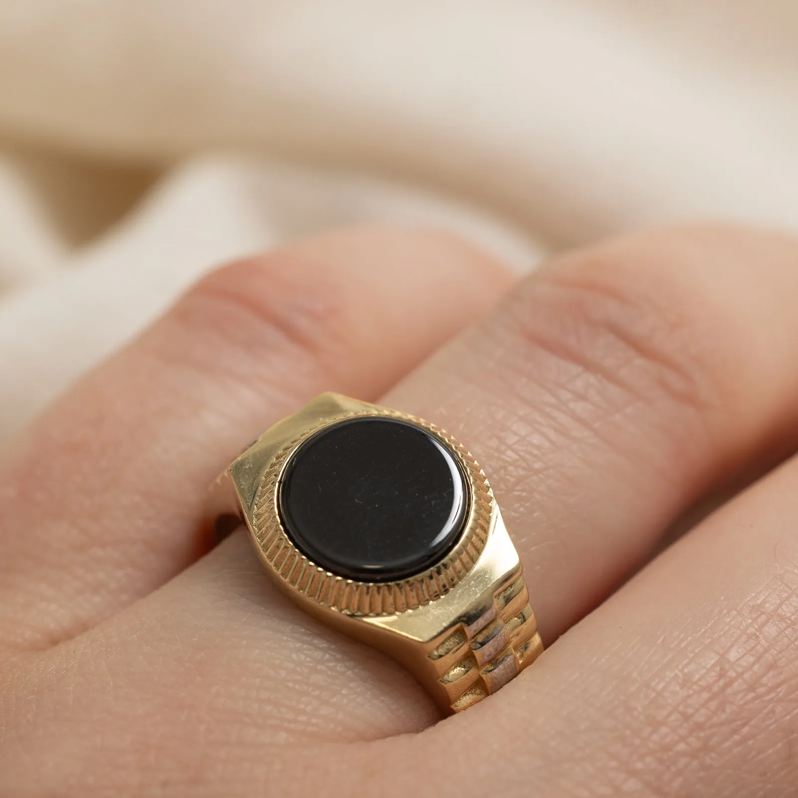 10K Onyx Textured Signet Ring | 1.50ct | SZ 9.5