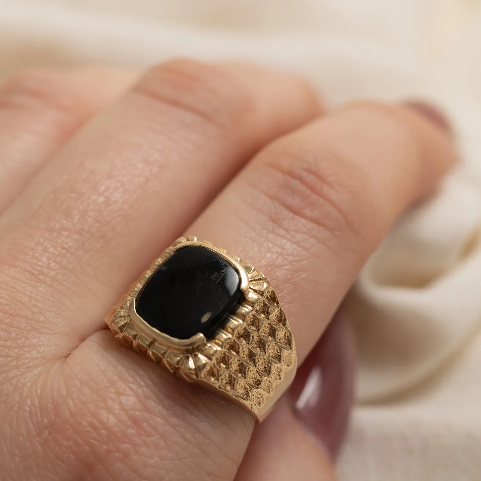 10K Onyx Textured Signet Ring | 2.00ct | SZ 8.5