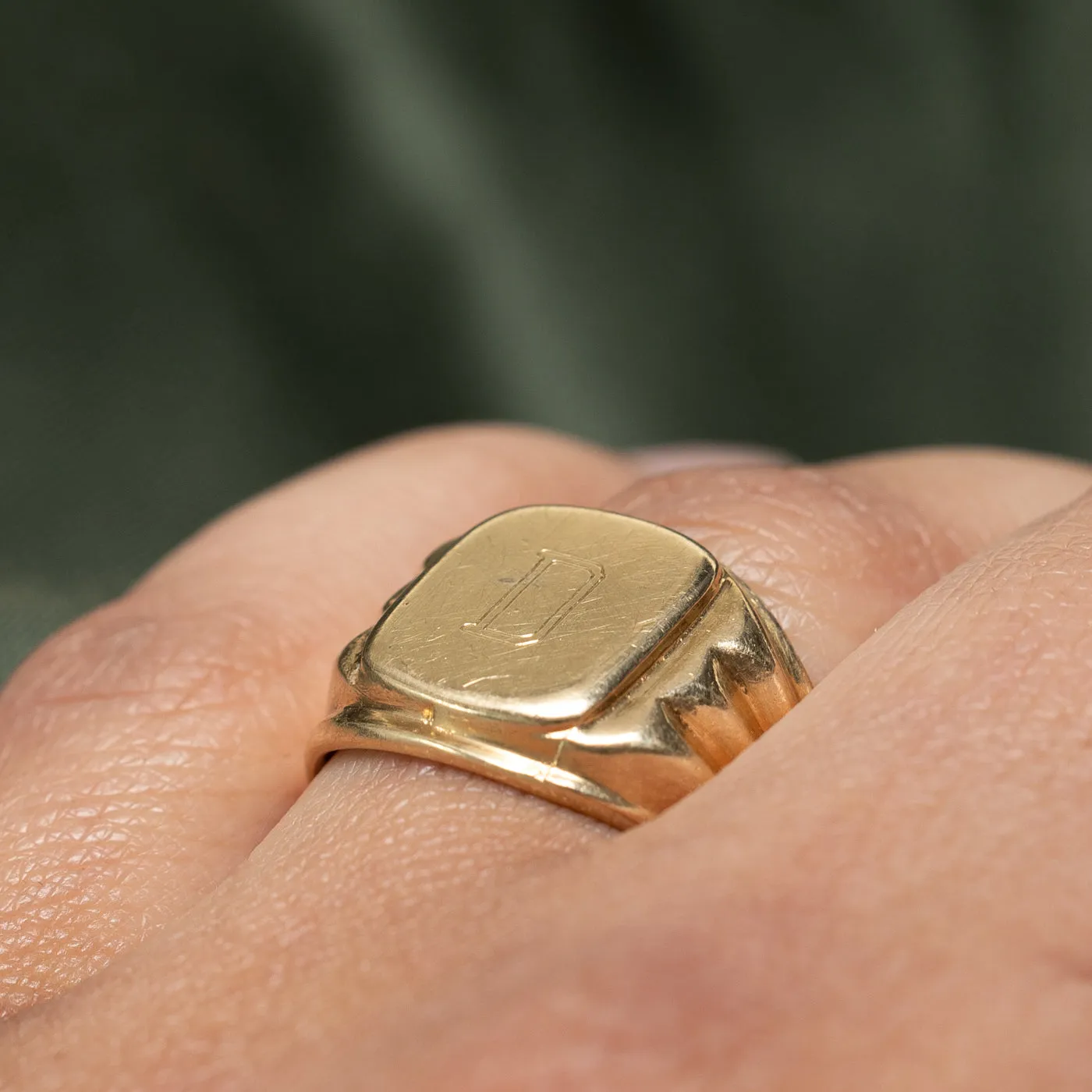 10K Yellow Gold "D" Initial Signet Ring | SZ 7.25