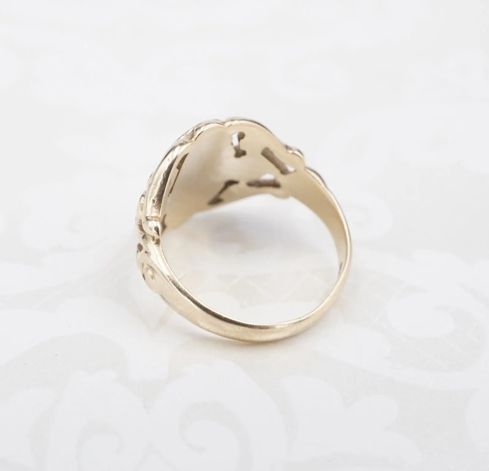 Antique 10k Yellow Gold Signet Ring Size 2.25 Pinky Ring Engraved RG4283