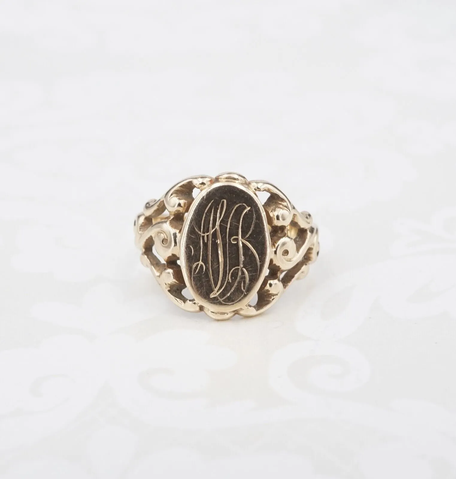 Antique 10k Yellow Gold Signet Ring Size 2.25 Pinky Ring Engraved RG4283
