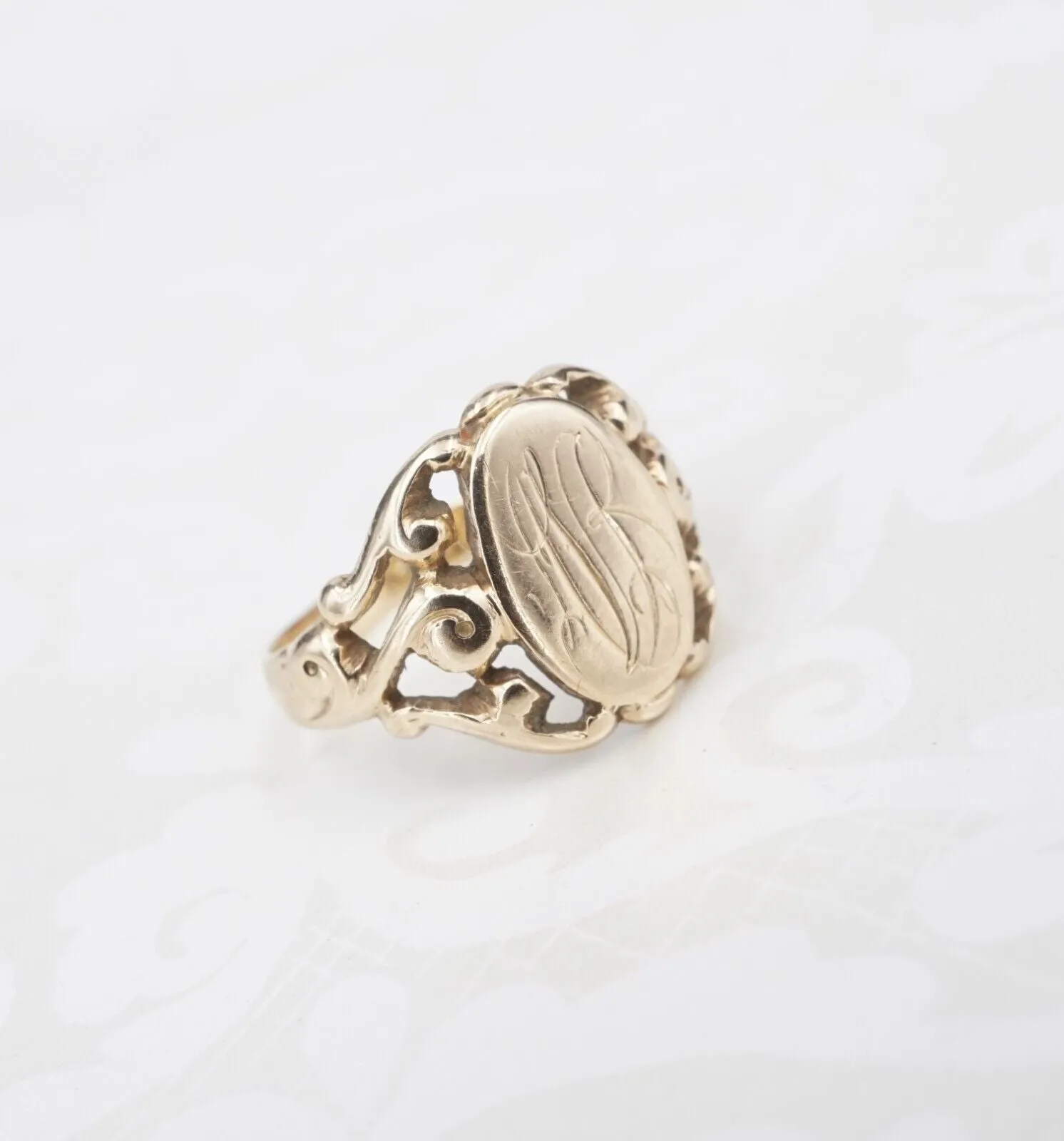 Antique 10k Yellow Gold Signet Ring Size 2.25 Pinky Ring Engraved RG4283