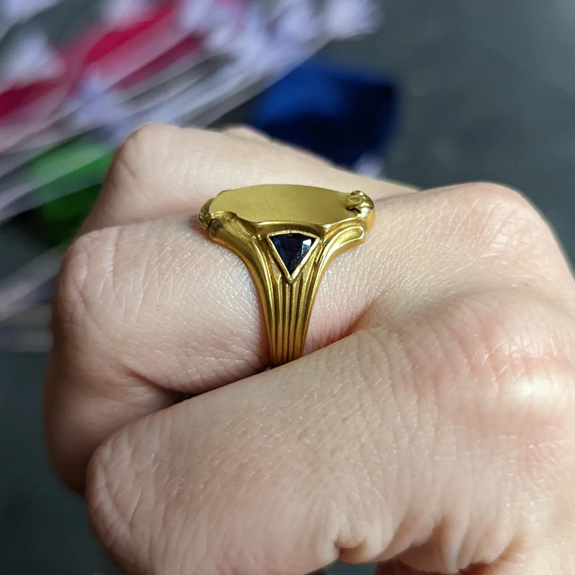 Art Nouveau Sapphire 14 Karat Gold Signet Ring