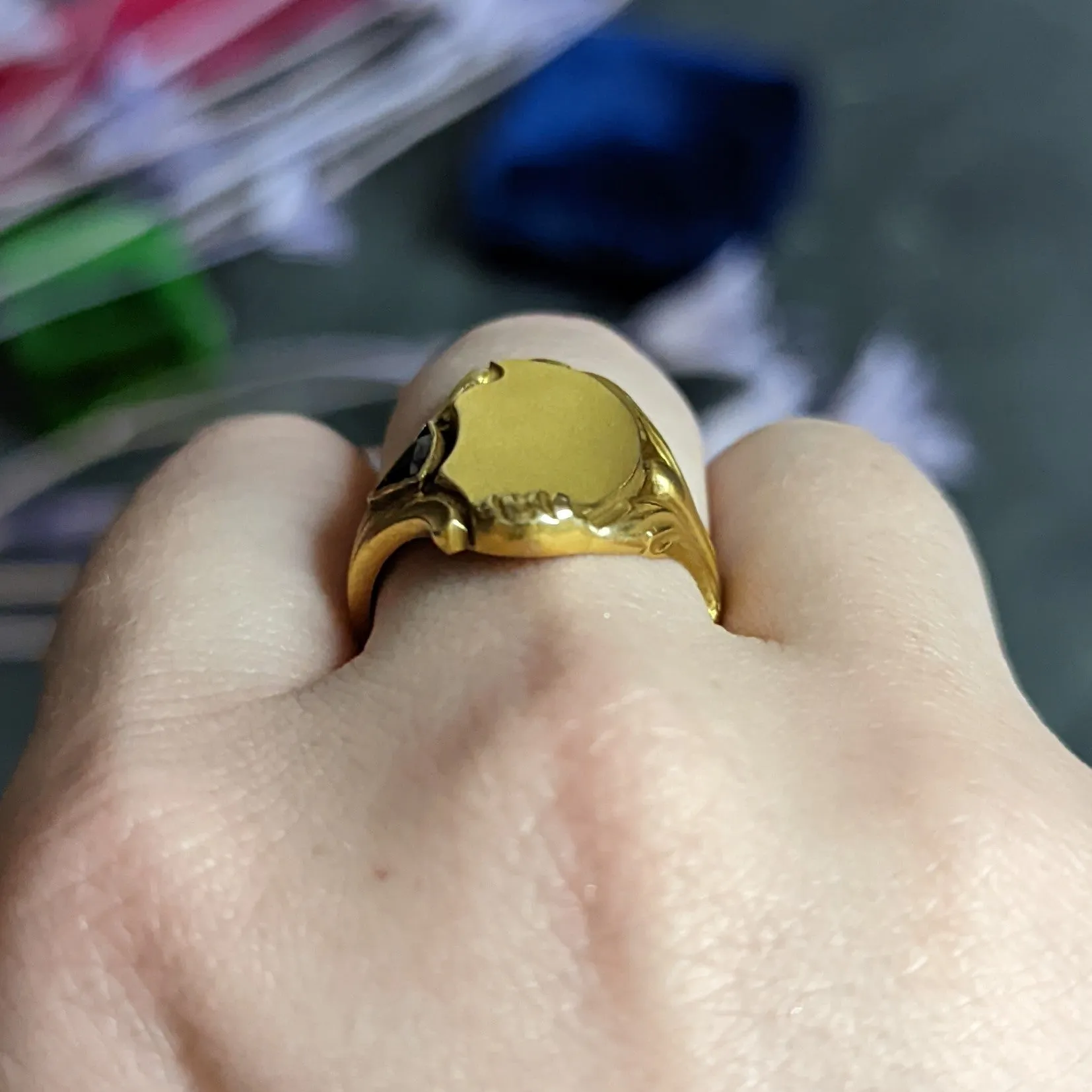 Art Nouveau Sapphire 14 Karat Gold Signet Ring