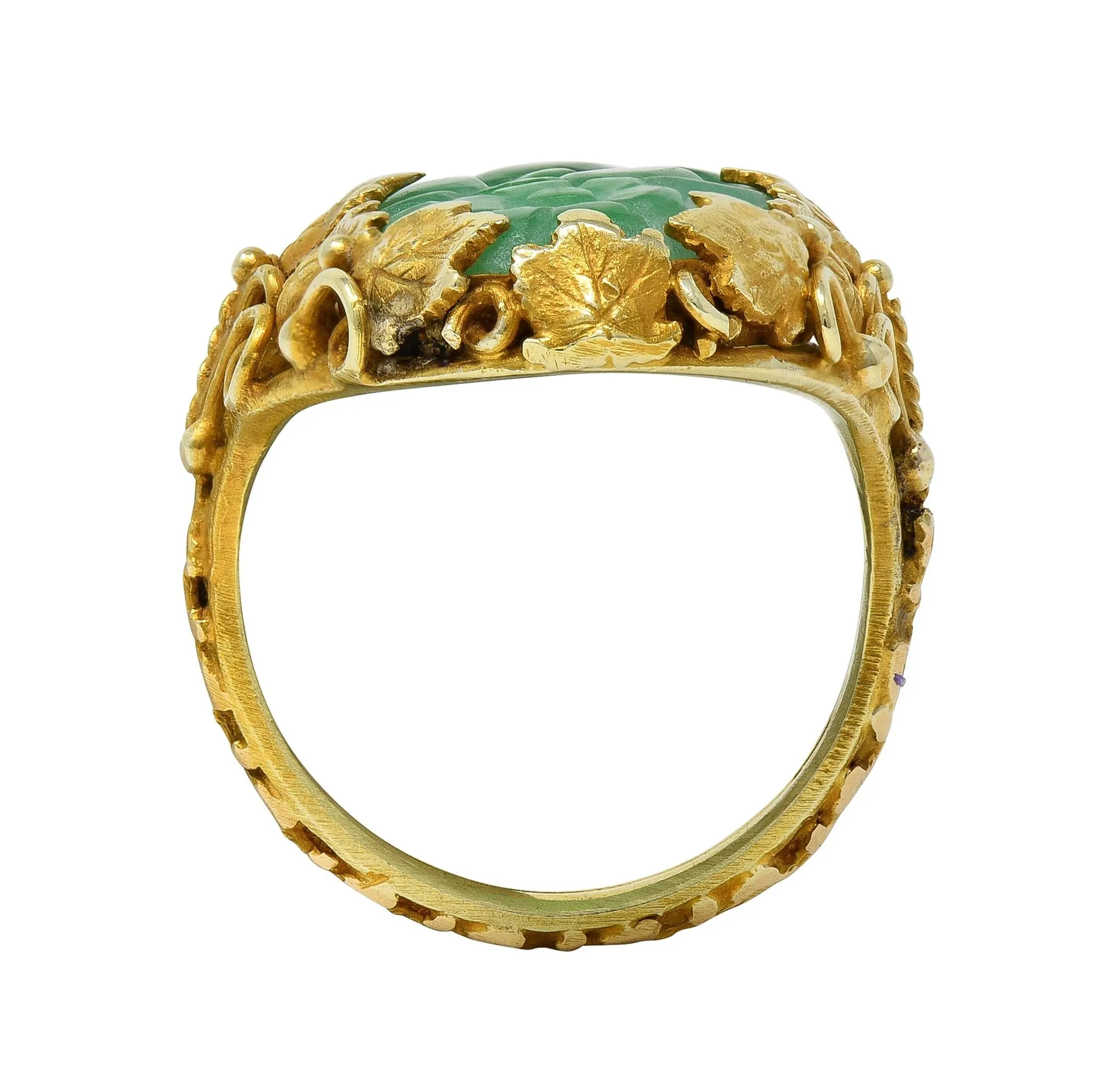 Arts & Crafts Jade 14 Karat Yellow Gold Antique Ivy Fruit Flower Signet Ring
