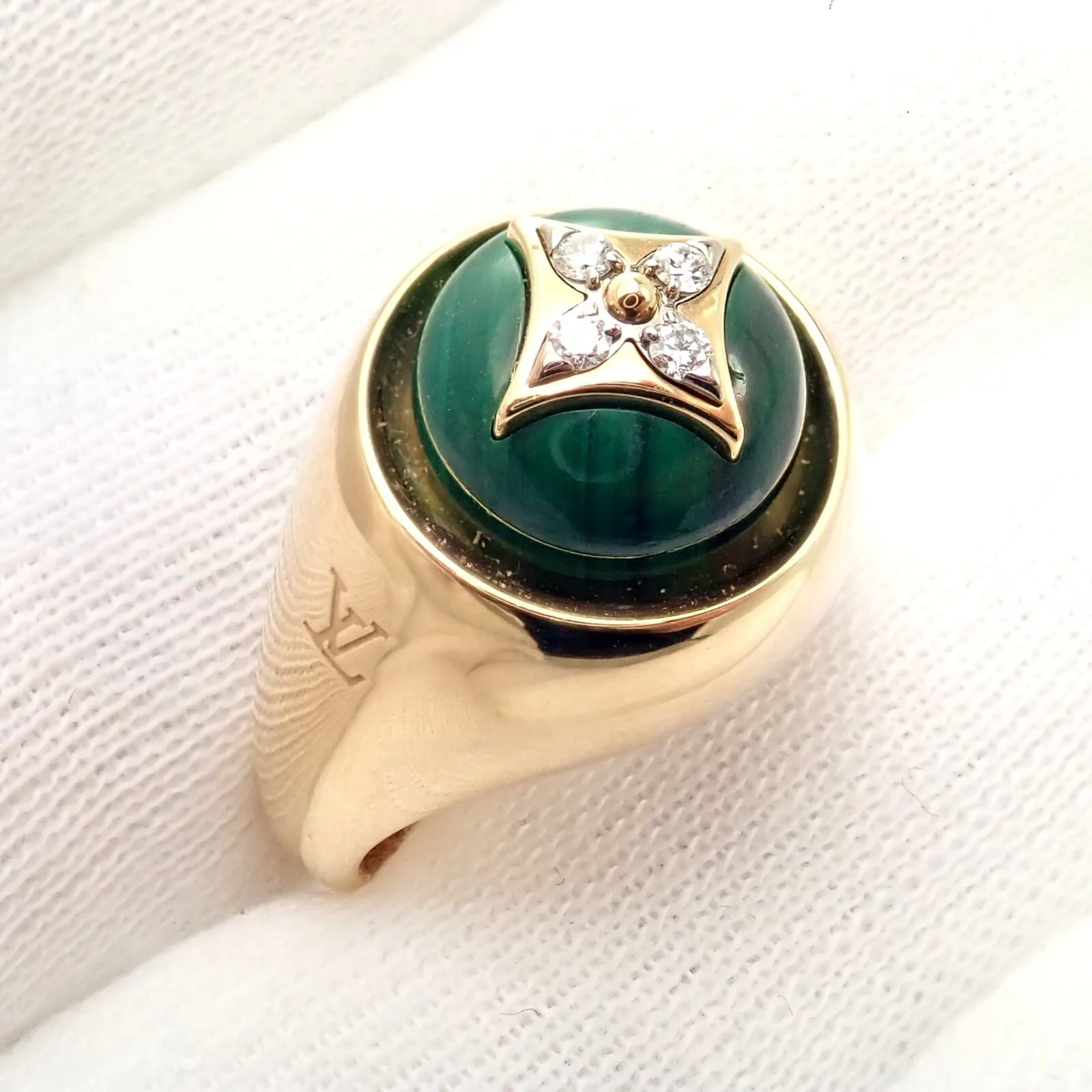 Authentic Louis Vuitton LV 18k Yellow Gold Diamond Malachite Blossom Signet Ring
