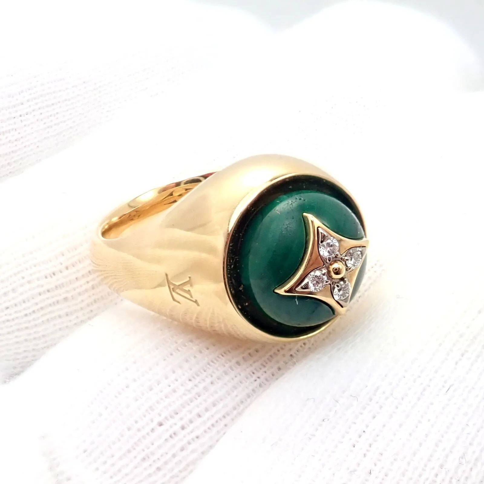Authentic Louis Vuitton LV 18k Yellow Gold Diamond Malachite Blossom Signet Ring