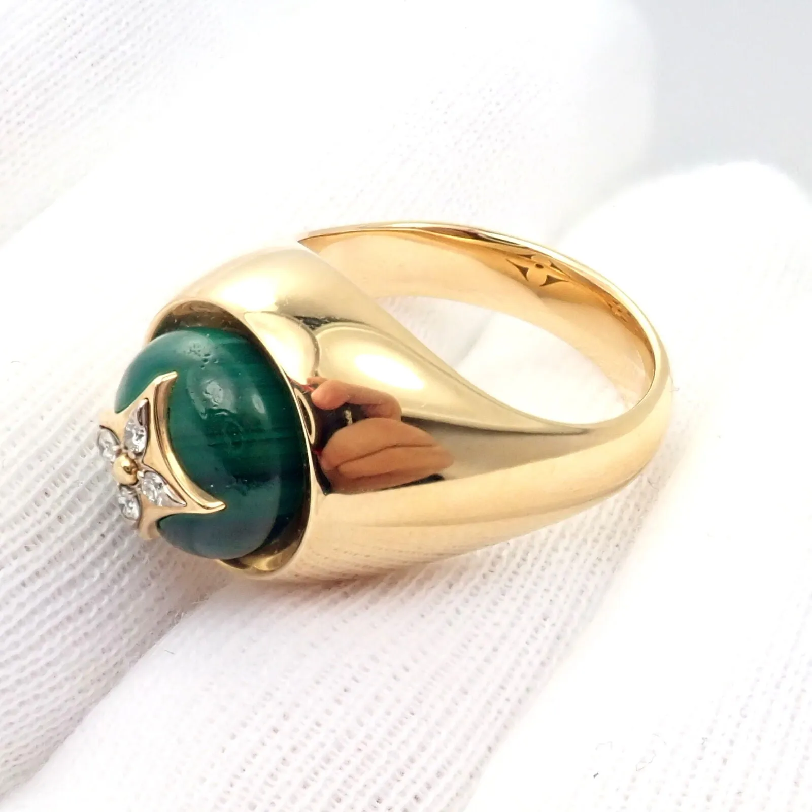 Authentic Louis Vuitton LV 18k Yellow Gold Diamond Malachite Blossom Signet Ring