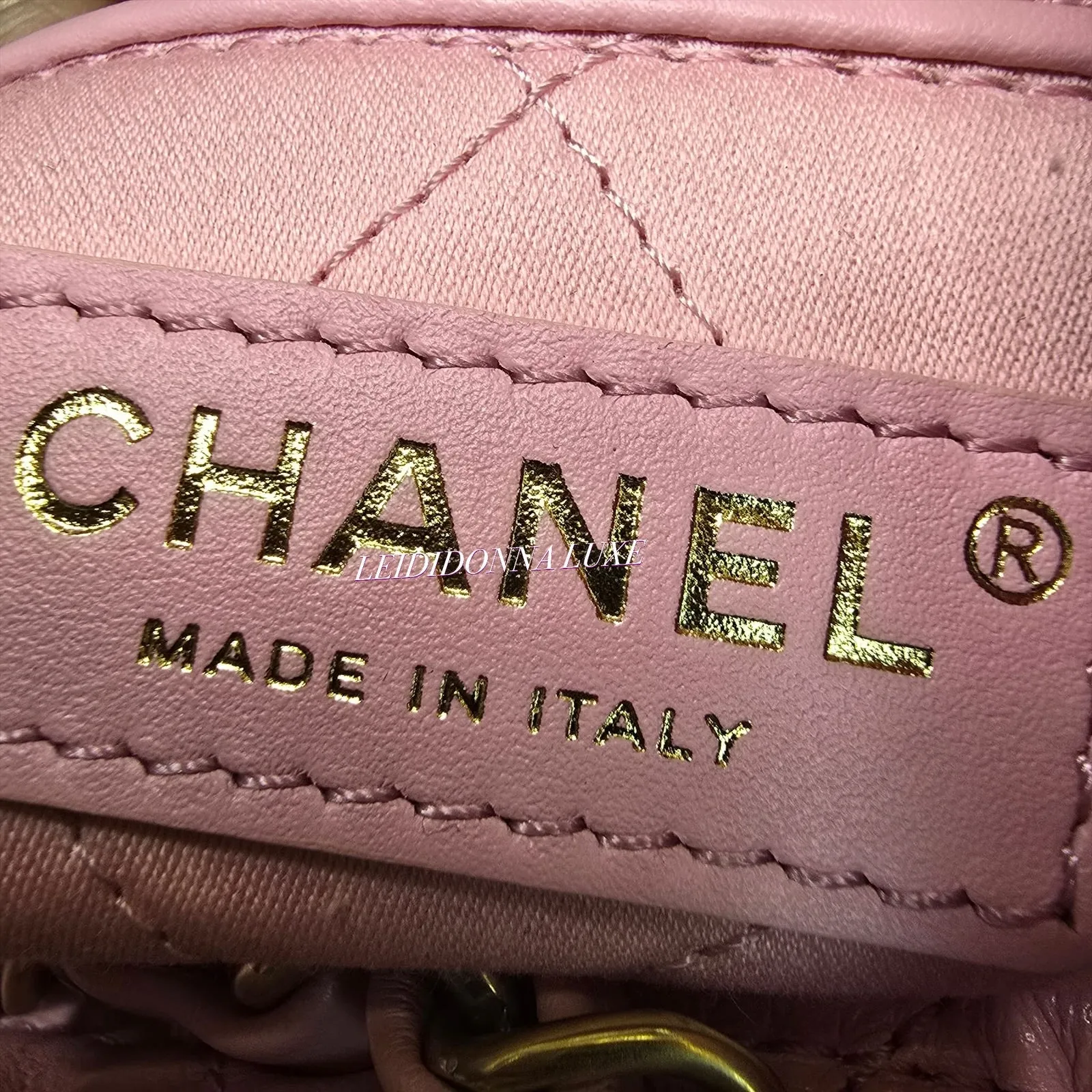 Chanel 22 Small Pink Calfskin, Gold-tone Hardware