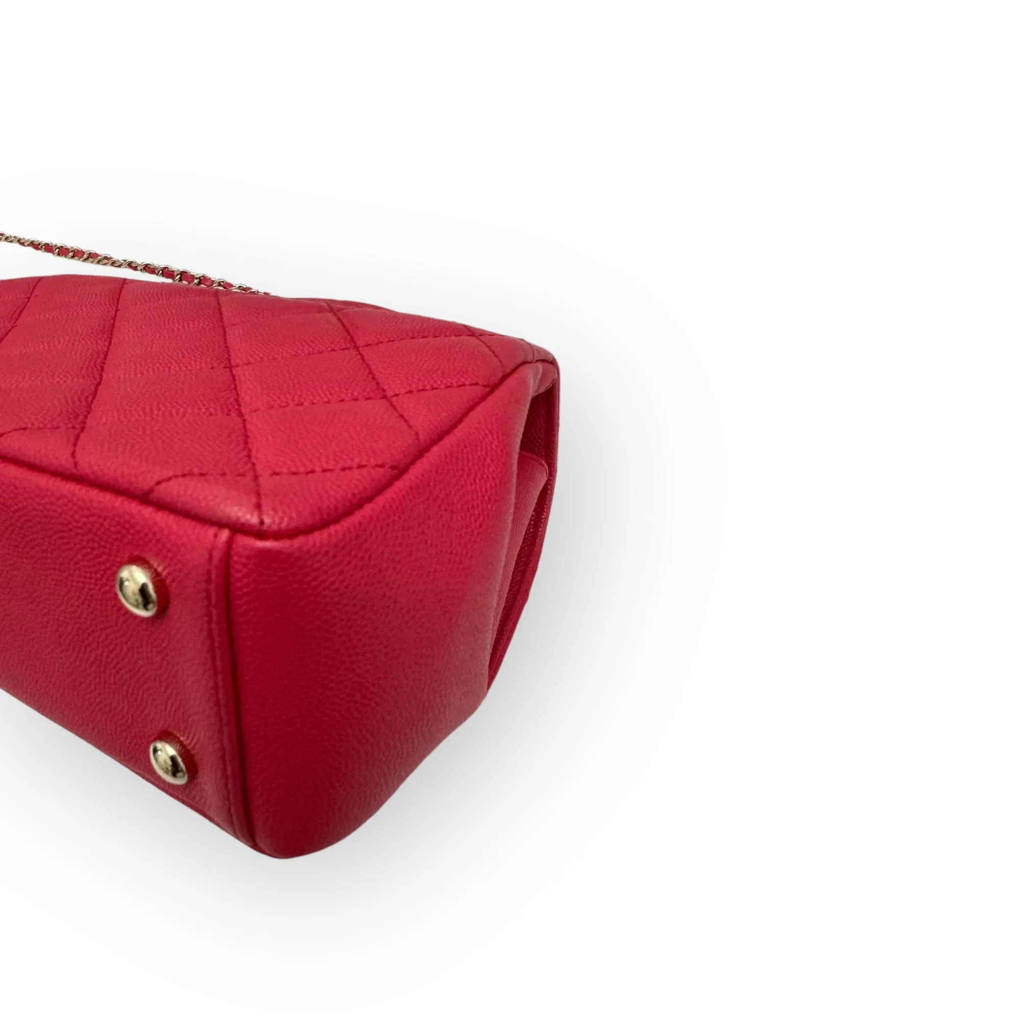 Chanel Business Affinity Small, Strawberry Red Grained Calfskin / Caviar Gold-tone Hardware