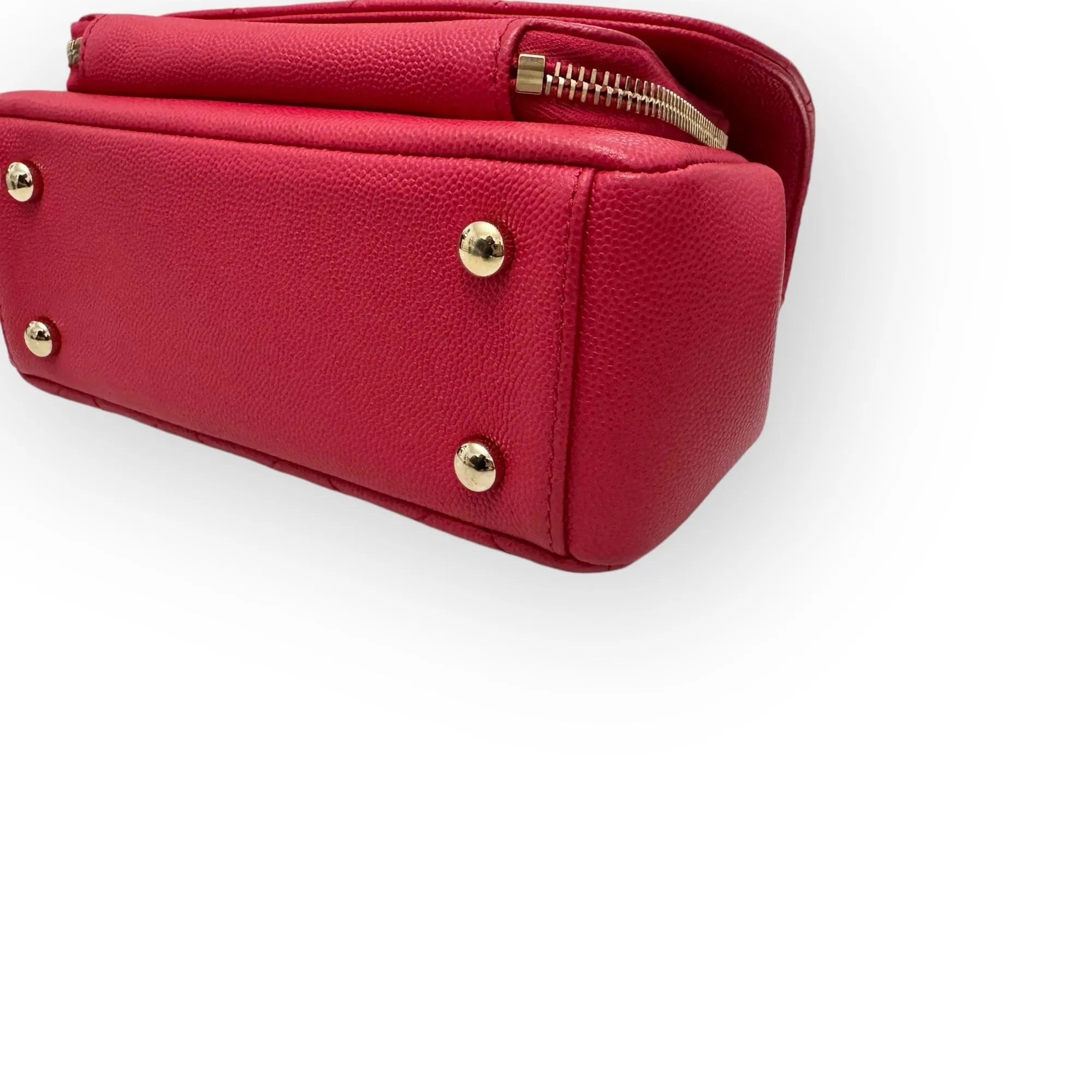Chanel Business Affinity Small, Strawberry Red Grained Calfskin / Caviar Gold-tone Hardware