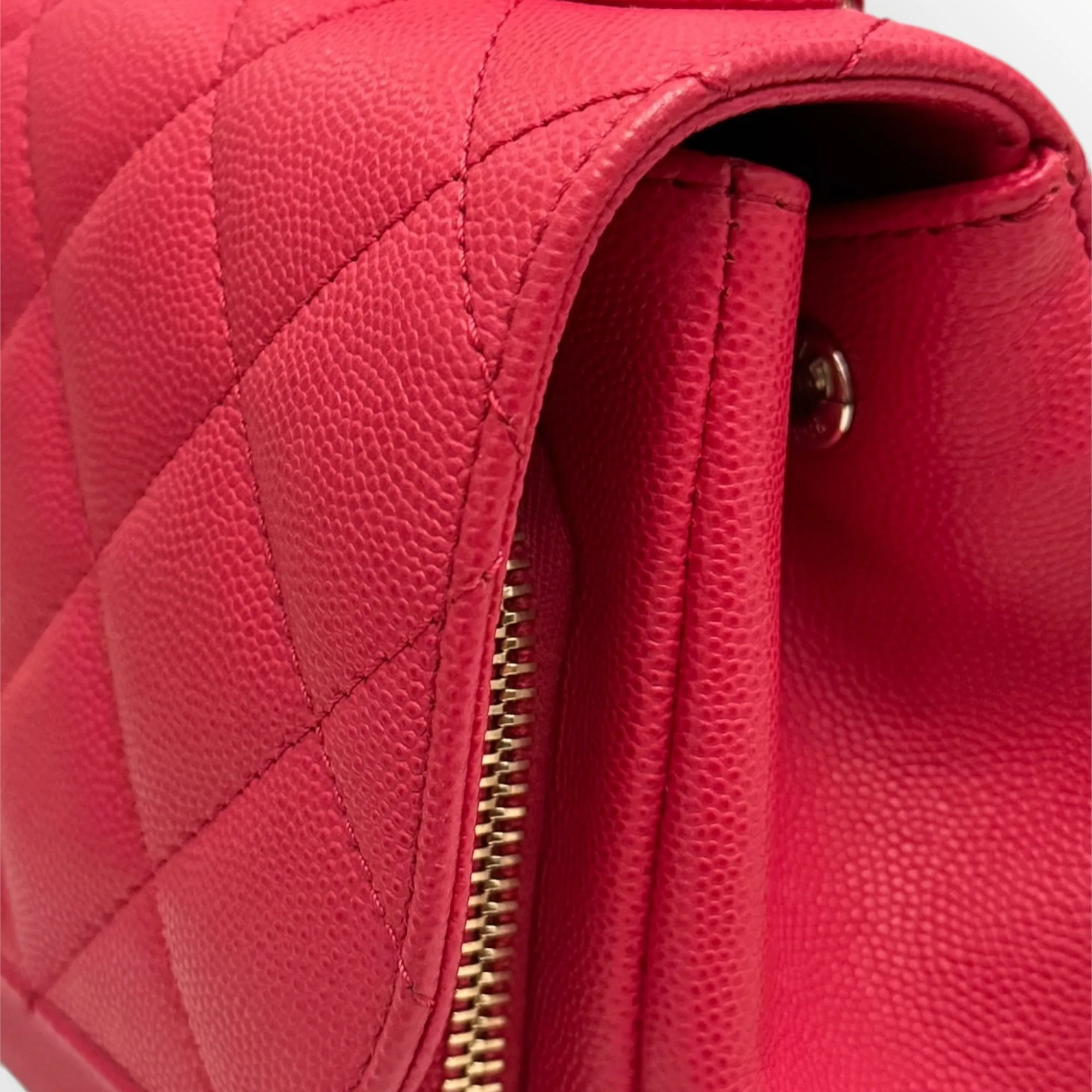 Chanel Business Affinity Small, Strawberry Red Grained Calfskin / Caviar Gold-tone Hardware