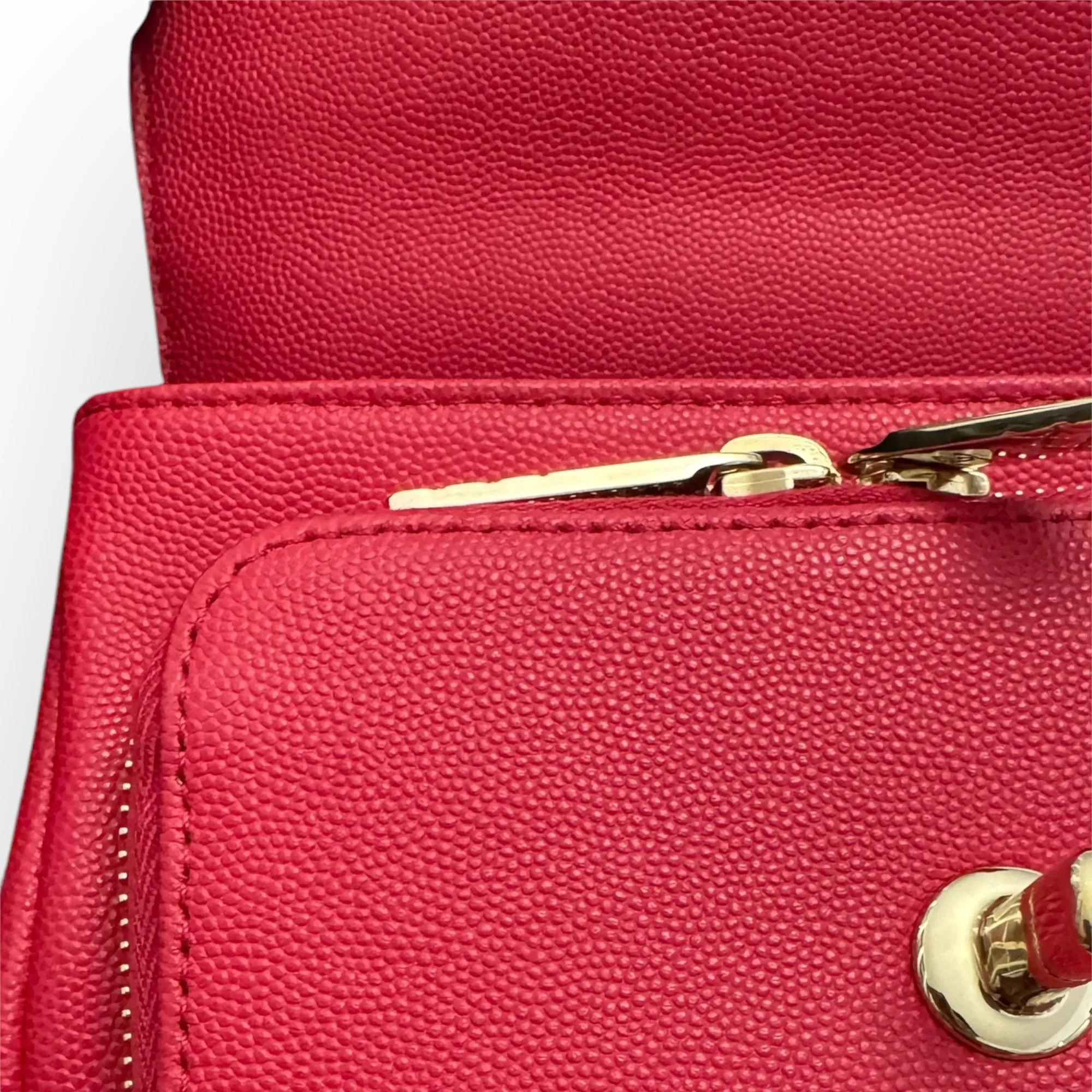 Chanel Business Affinity Small, Strawberry Red Grained Calfskin / Caviar Gold-tone Hardware