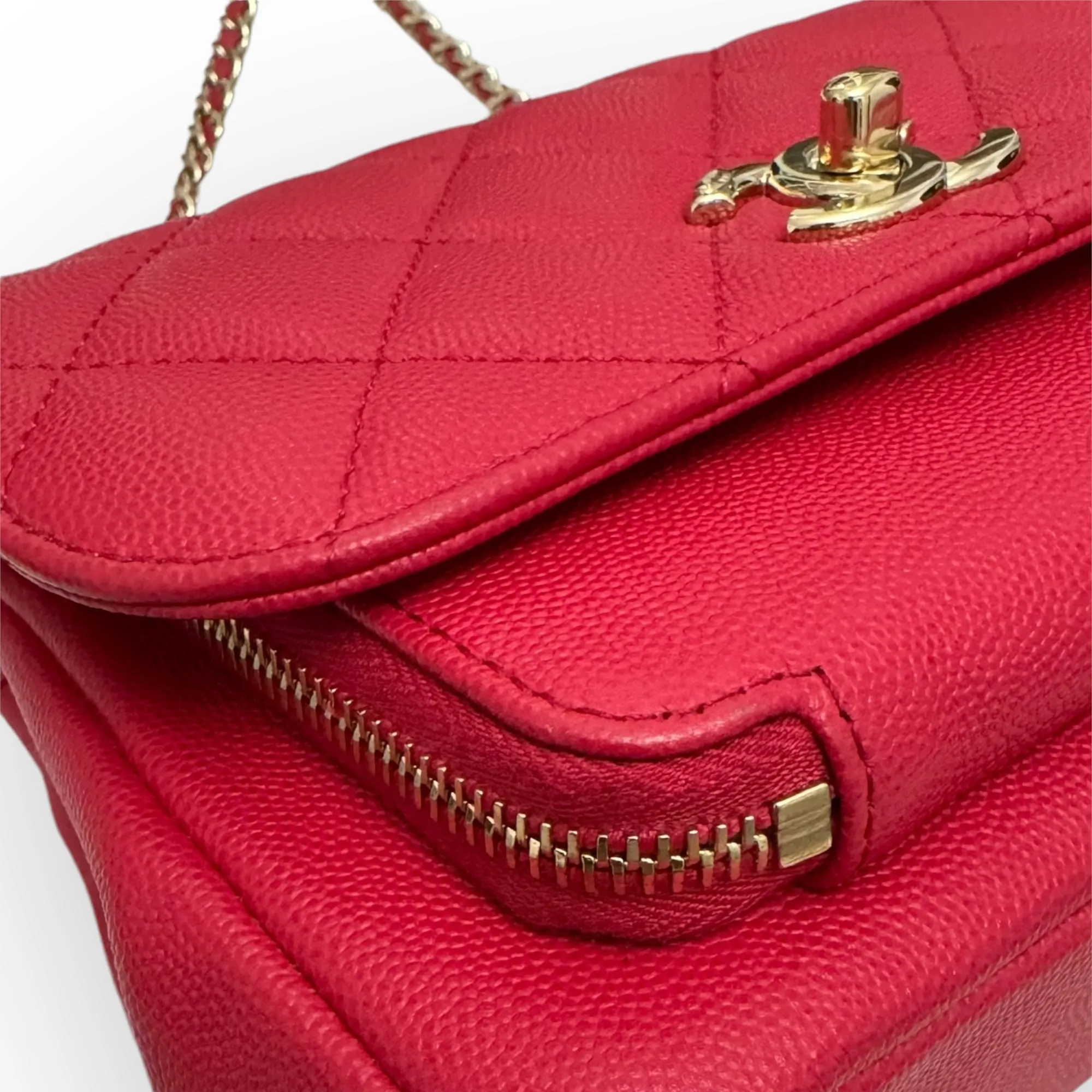 Chanel Business Affinity Small, Strawberry Red Grained Calfskin / Caviar Gold-tone Hardware