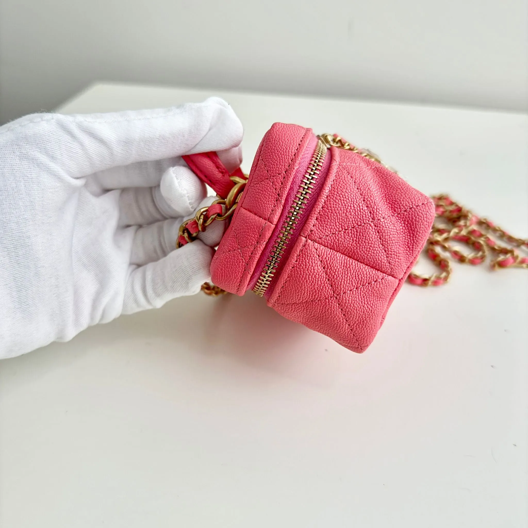 Chanel Micro Vanity Bag Pink Caviar / Grained Gold-Tone Hardware