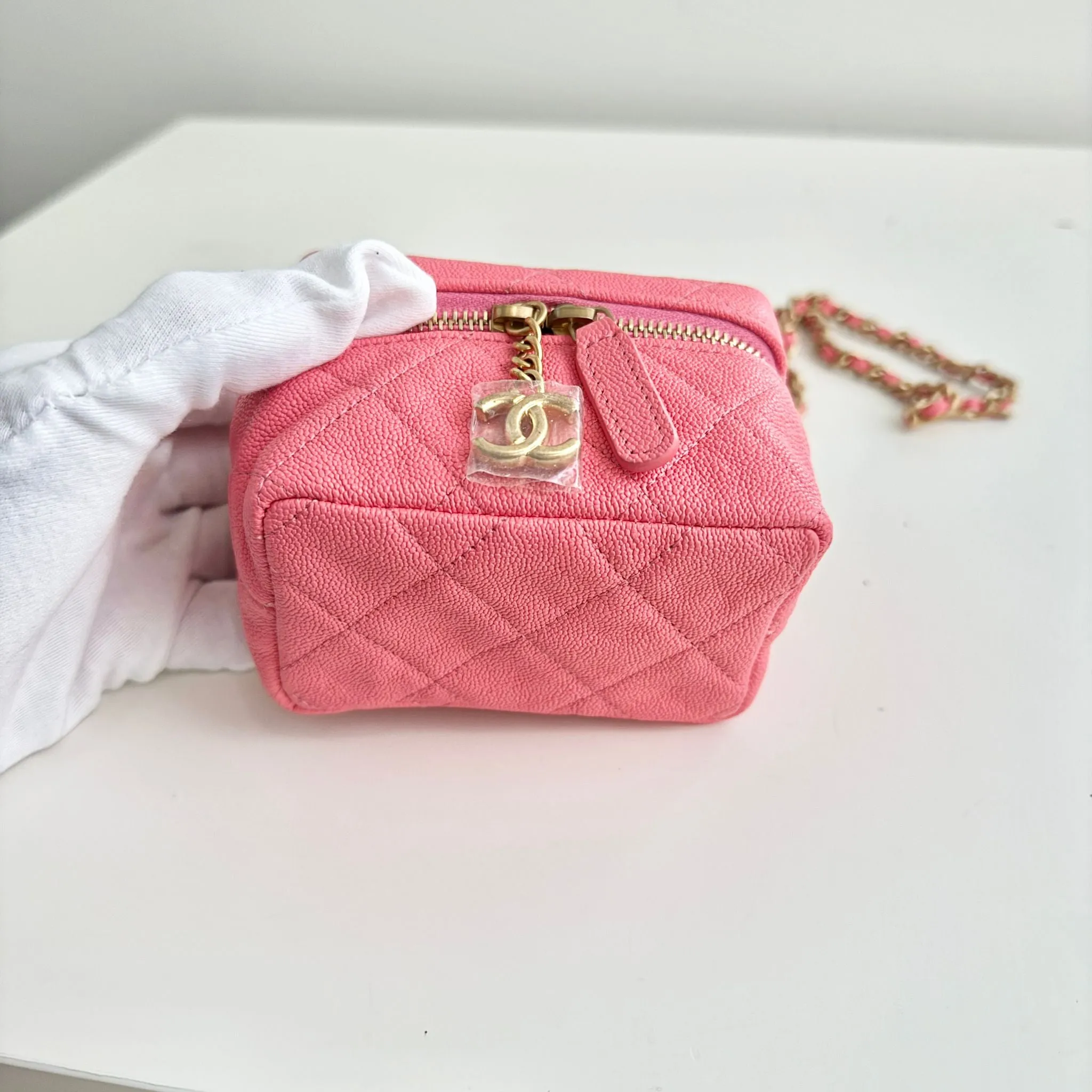 Chanel Micro Vanity Bag Pink Caviar / Grained Gold-Tone Hardware