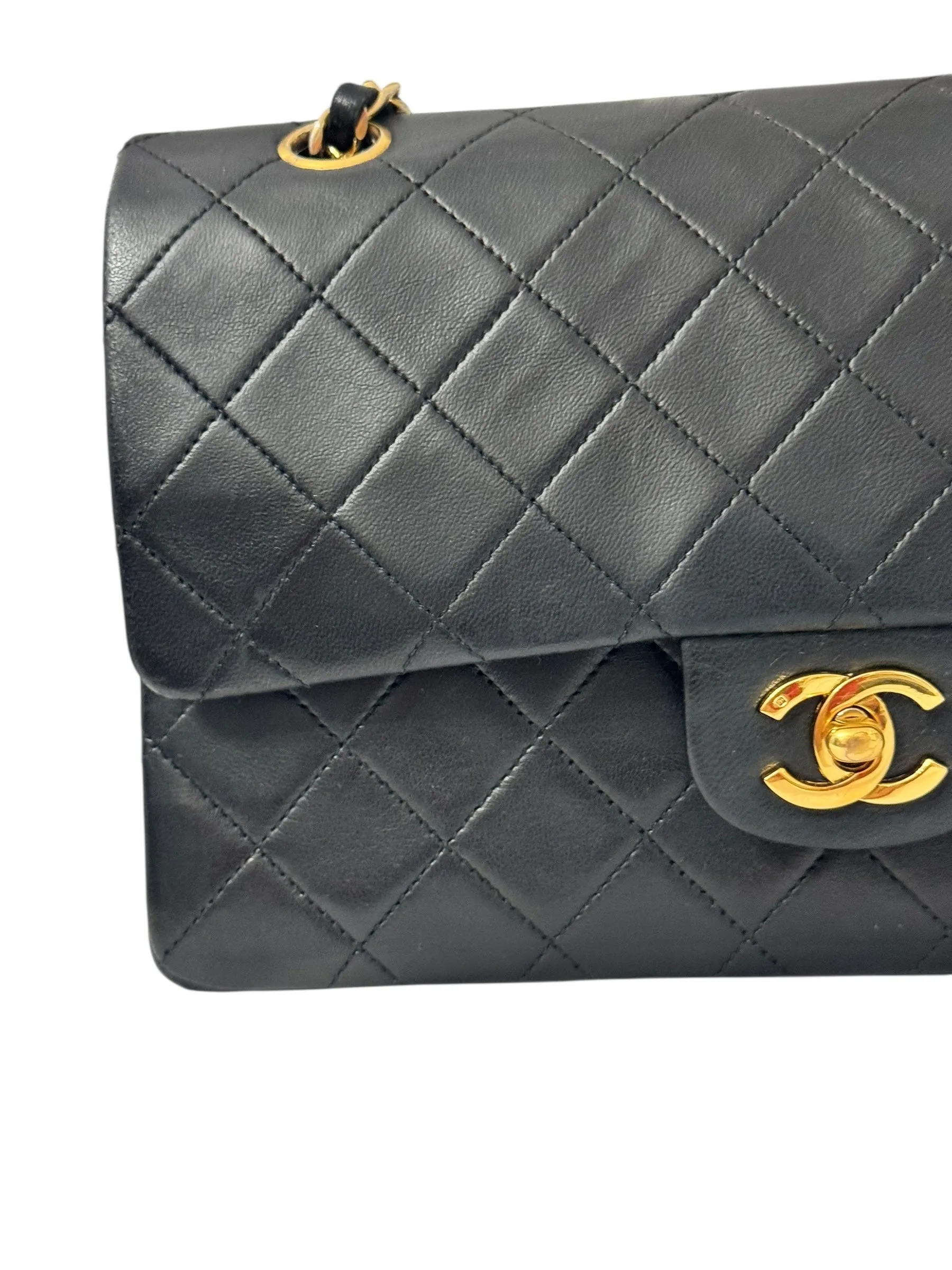 Chanel Timeless Classic Medium Vintage, Black Lambskin 24kt Gold-tone Hardware