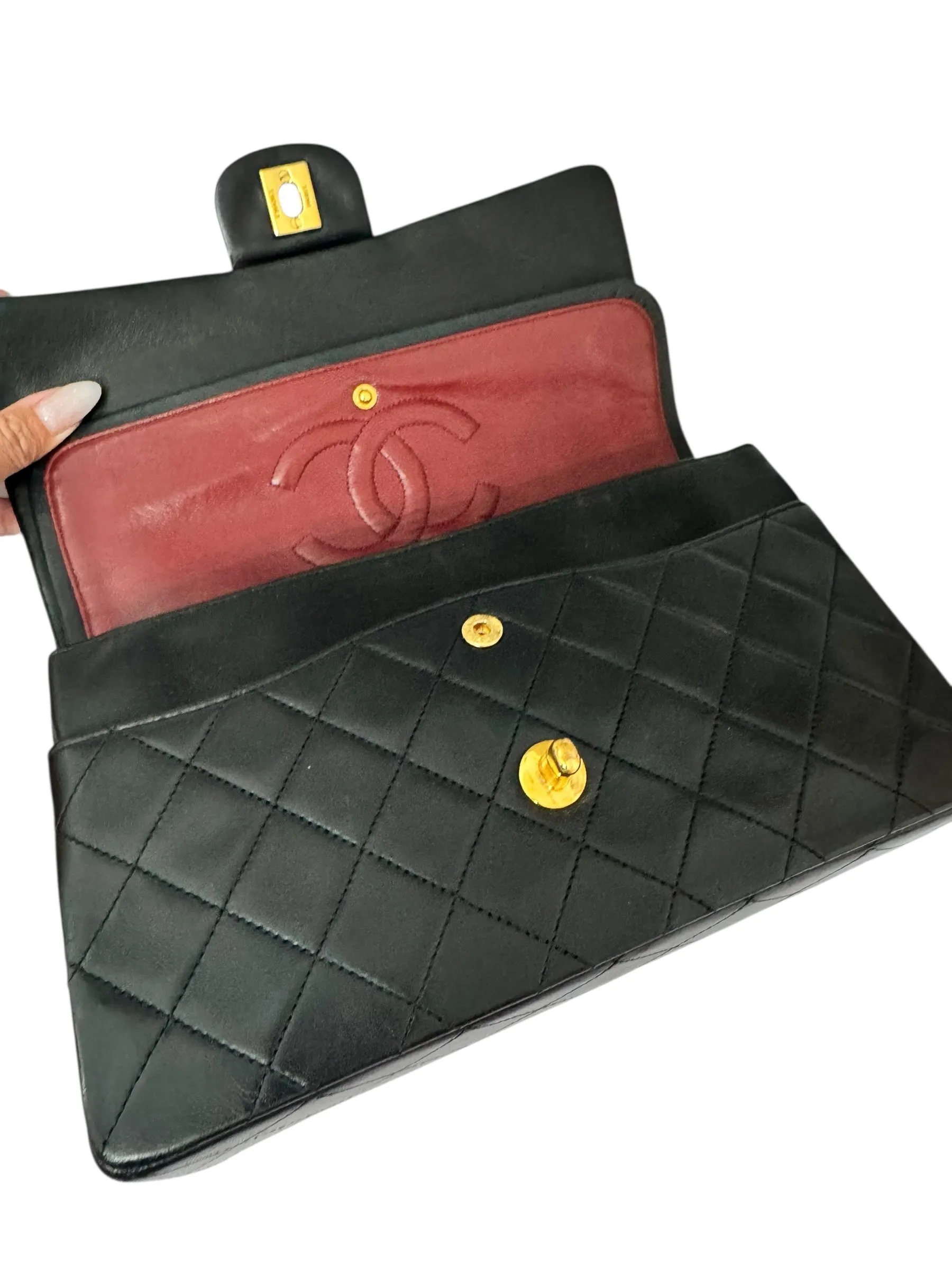 Chanel Timeless Classic Medium Vintage, Black Lambskin 24kt Gold-tone Hardware