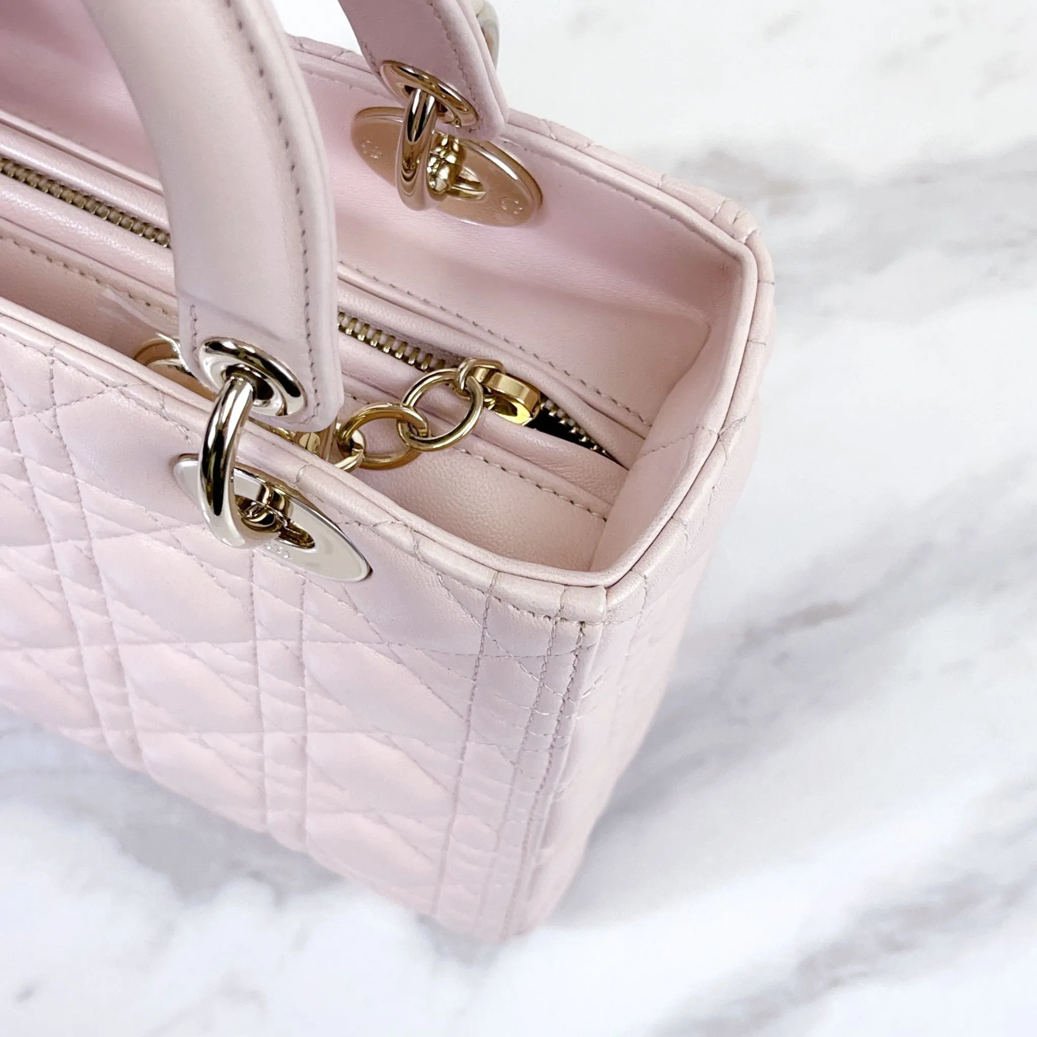 Christian lady dior medium