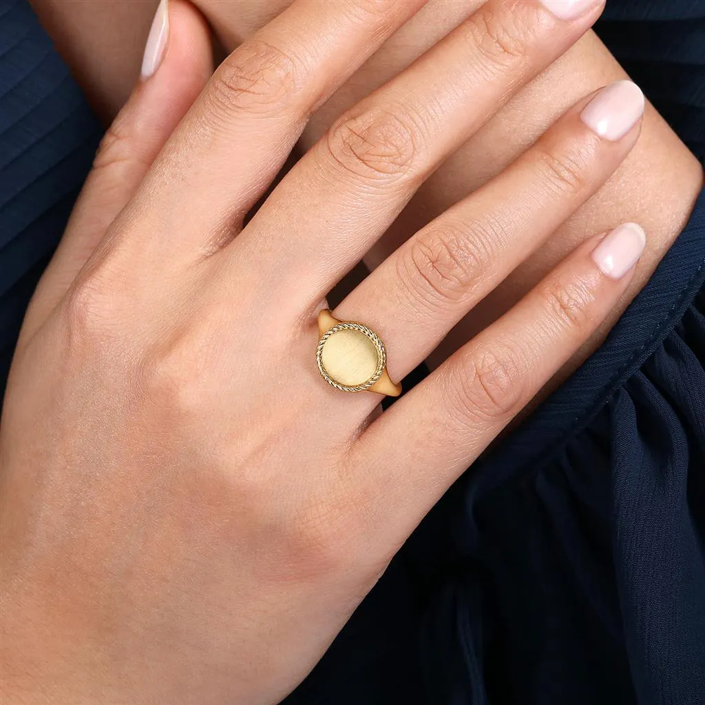Engraveable Signet Ring - 14K Yellow Gold