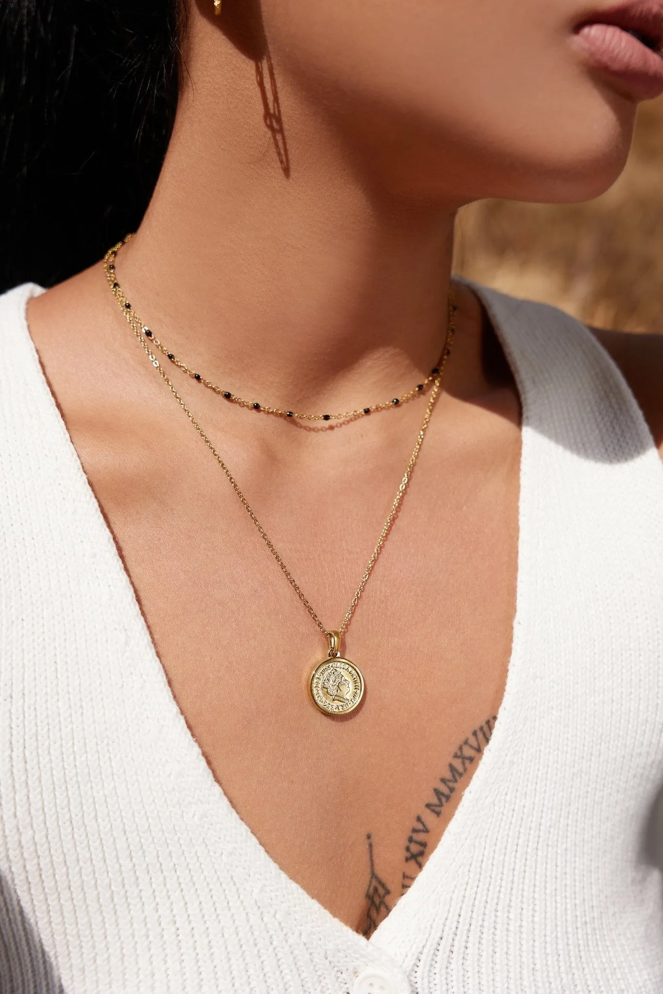 Queen Coin Necklace in Gold